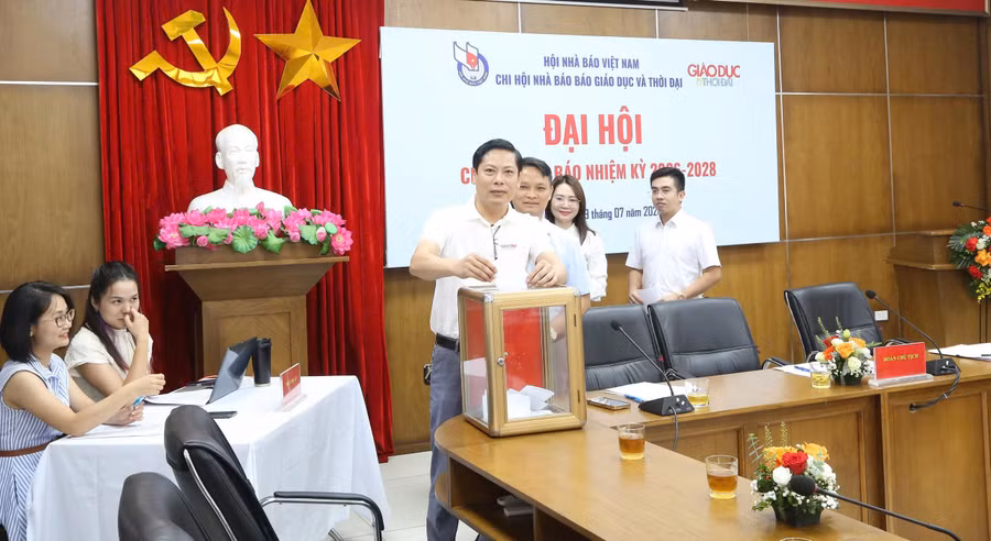 baogiaoducvathoidaijpg18.jpg