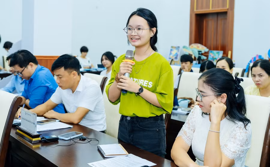 hiu05198.jpg