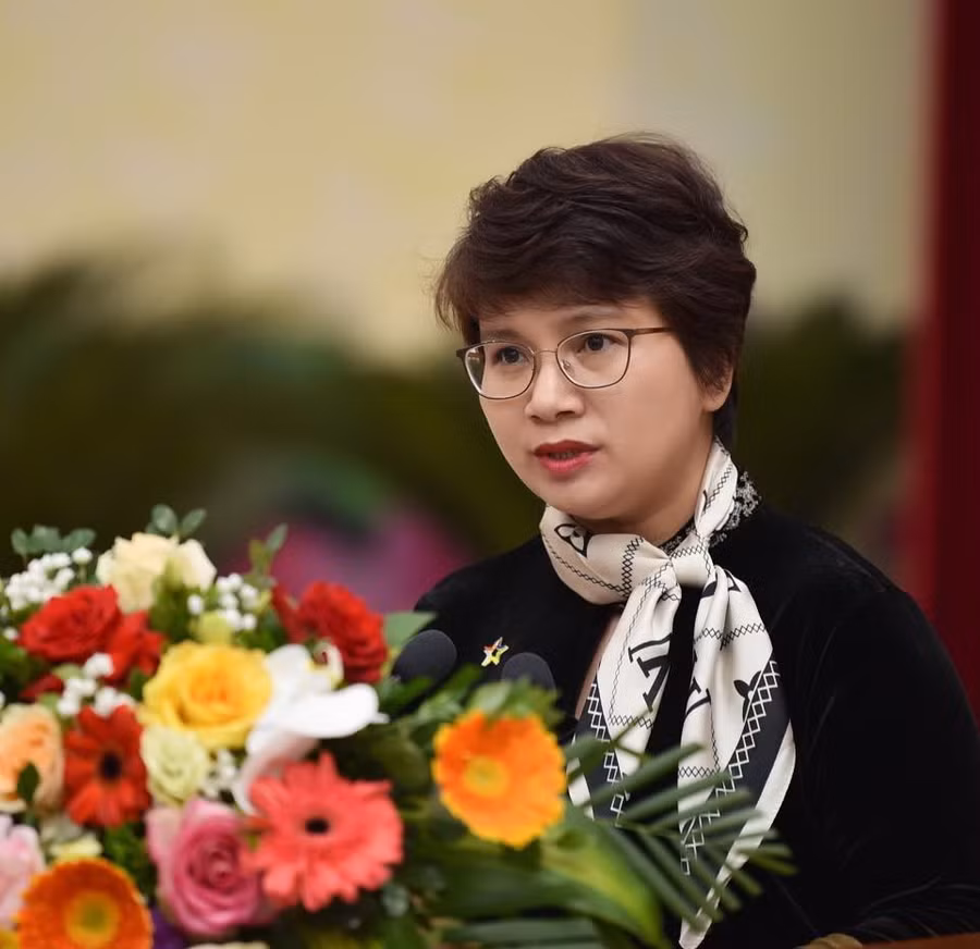 nguyenthuthuy.jpg