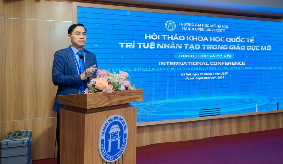 pgsts-duong-thang-long-pht-truong-dh-mo-ha-noi.jpg