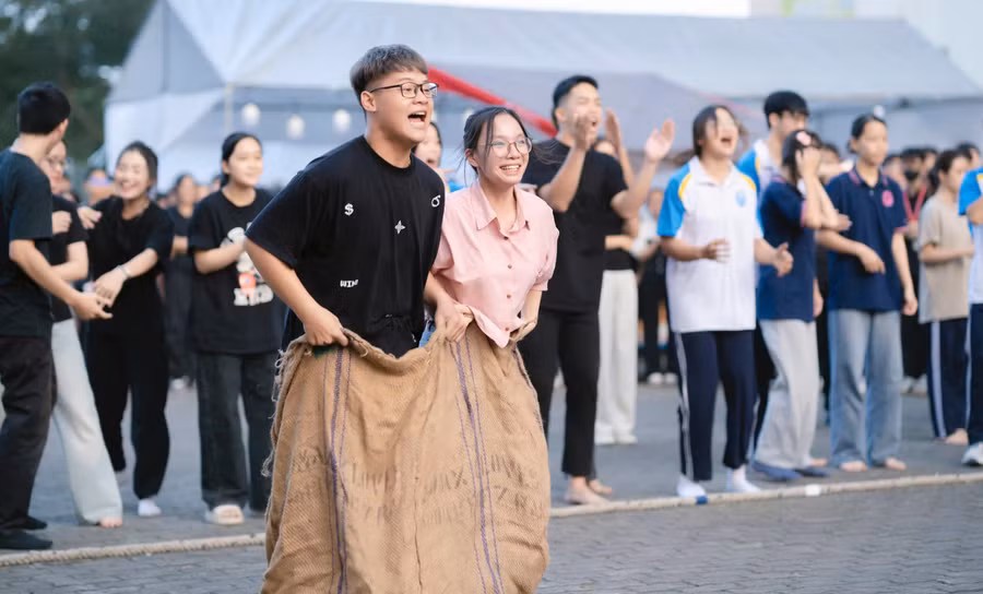 Hoạt động teambuilding trong khuôn khổ ngày hội Open Fest năm 2024.