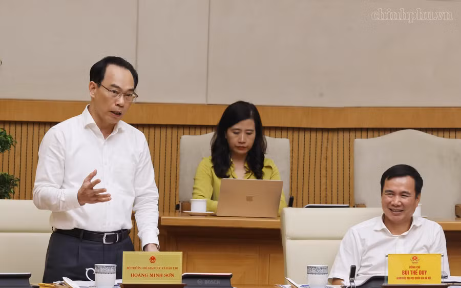 daihocquocgiahanoi-2.png