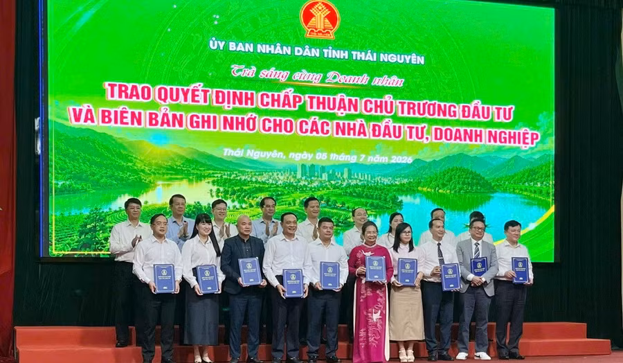 Lễ ký kết diễn ra thành công tốt đẹp.