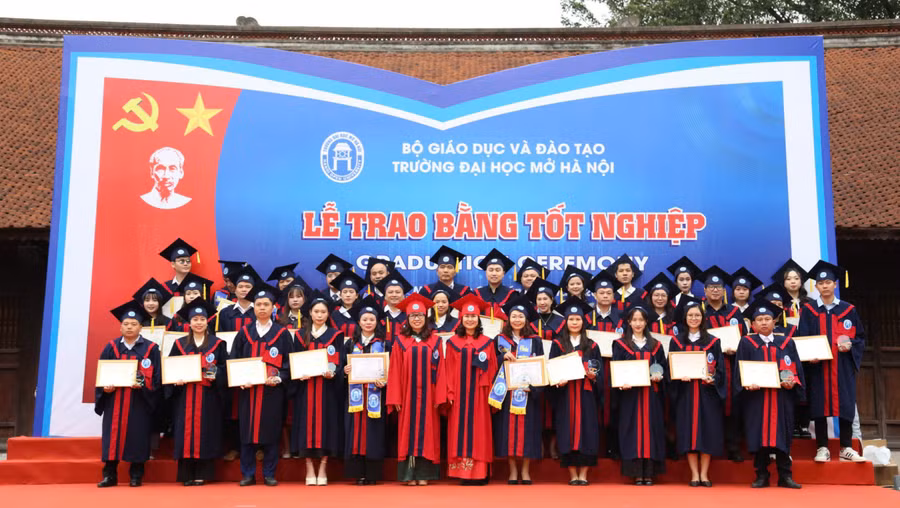 truongdhmohanoijpg5.jpg