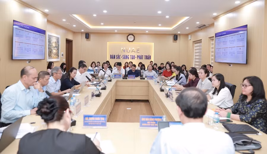 Toàn cảnh Tọa đàm. giaoducnghethuat-3.jpg