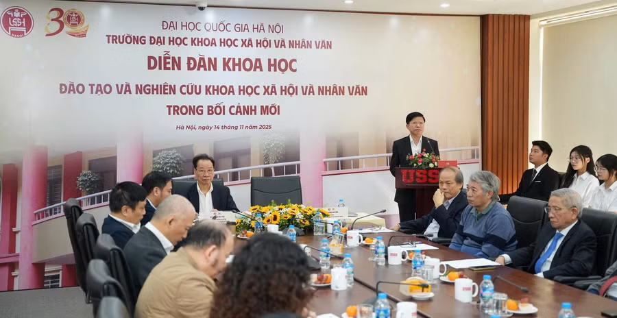 Toàn cảnh Diễn đàn.