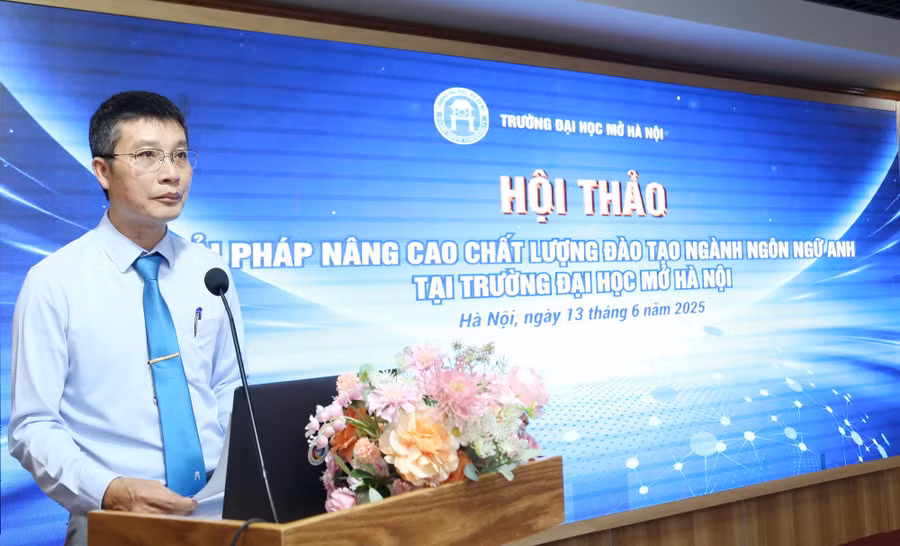 pgsts-ho-ngoc-trung-truong-khoa-ta.jpg