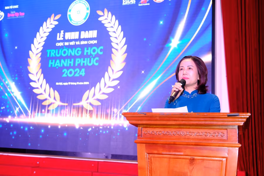truonghochanhphuc.jpg
