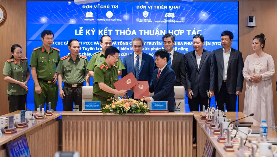 phongchaychuachay.jpg4.jpg