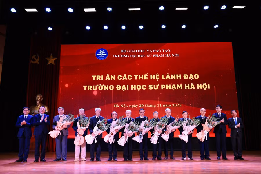 201120-25-2.jpg