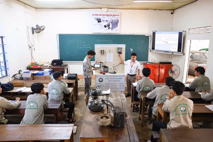 lienthong.jpg