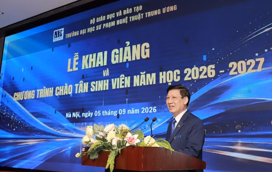 nuae-6.jpg