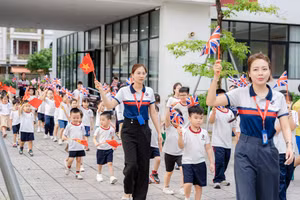Học sinh UKA Hạ Long được học cách chăm sóc sức khỏe tinh thần, hình thành thói quen sống lành mạnh và biết cân bằng cảm xúc qua môn học Wellbeing tại trường