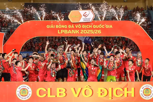 Chức vô địch V-League 2025-2026 mở ra cho Công an Hà Nội cơ hội chinh phục sân chơi AFC Champions League Elite. Ảnh: INT.