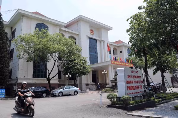Trụ sở UBND thành phố Vĩnh Yên (cũ) nay trở thành trụ sở UBND phường Vĩnh Yên, tỉnh Phú Thọ. Ảnh: TTXVN