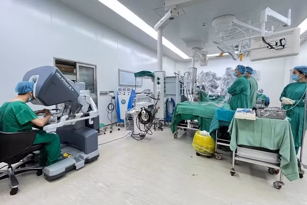 Phòng mổ robot tại Bệnh viện Chợ Rẫy. Ảnh: Bệnh viện cung cấp
