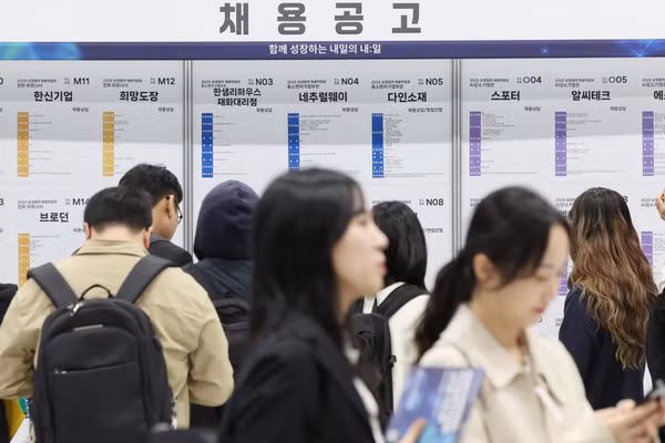Một ngày hội tìm kiếm việc làm cho sinh viên Hàn Quốc.