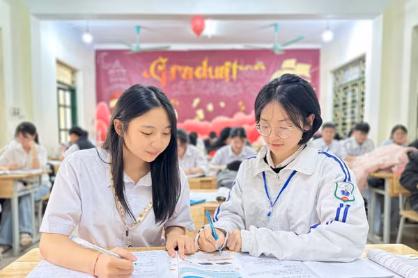Học sinh tại các trường trên địa bàn tỉnh Điện Biên tăng tốc ôn tập trước Kỳ thi tốt nghiệp THPT 2026. Ảnh: NTCC