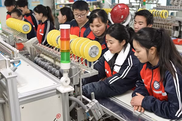 Trung Quốc hiện có khoảng 17 triệu sinh viên theo học tại hơn 1.500 trường nghề. Ảnh: Global Times