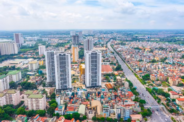 Dự thảo bảng giá đất 2026 ở Hà Nội đề xuất tăng giá mạnh ở khu vực ngoại thành. Ảnh minh họa: INT