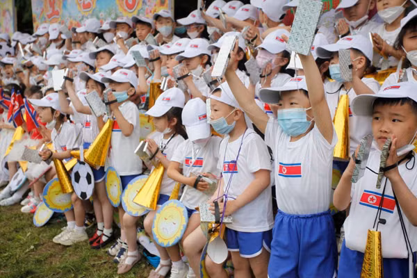 Hàn Quốc mở rộng hoạt động ngoại khóa trong trường công.