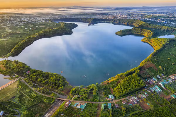 Sửa đổi, bổ sung Luật Bảo vệ môi trường năm 2020 kỳ vọng sẽ tạo ra 'cú hích' mới cho nền kinh tế. Ảnh minh họa: INT
