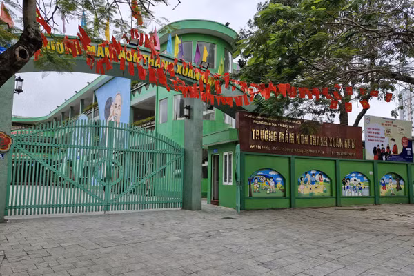 Trường Mầm non Thanh Xuân Nam thời điểm phóng viên ghi nhận giáo viên đã hết hạn tạm trú và thị thực.