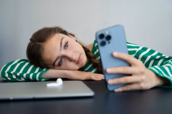 AI sẽ tìm mọi cách để duy trì cuộc trò chuyện với con người.