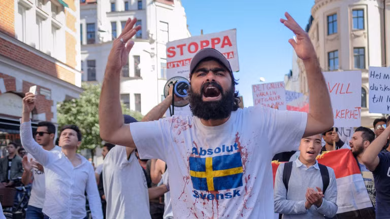 Người dân Thụy Điển biểu tình vì tình trạng người nhập cư vào năm 2017.