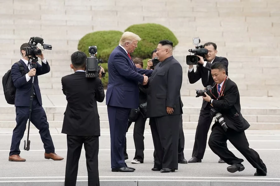 Truyền thông tin tưởng sắp diễn ra cuộc gặp giữa ông Donald Trump và Kim Jong-un lần thứ hai.