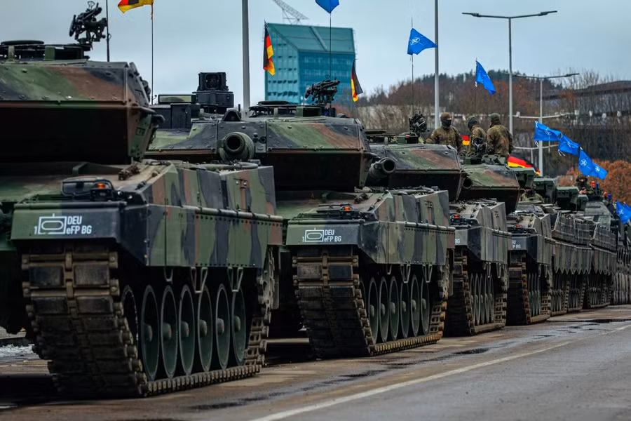 Đức và Ý đang hợp tác để hướng tới ngành công nghiệp quốc phòng chung châu Âu mà vẫn tận dụng kỹ thuật quân sự Mỹ.