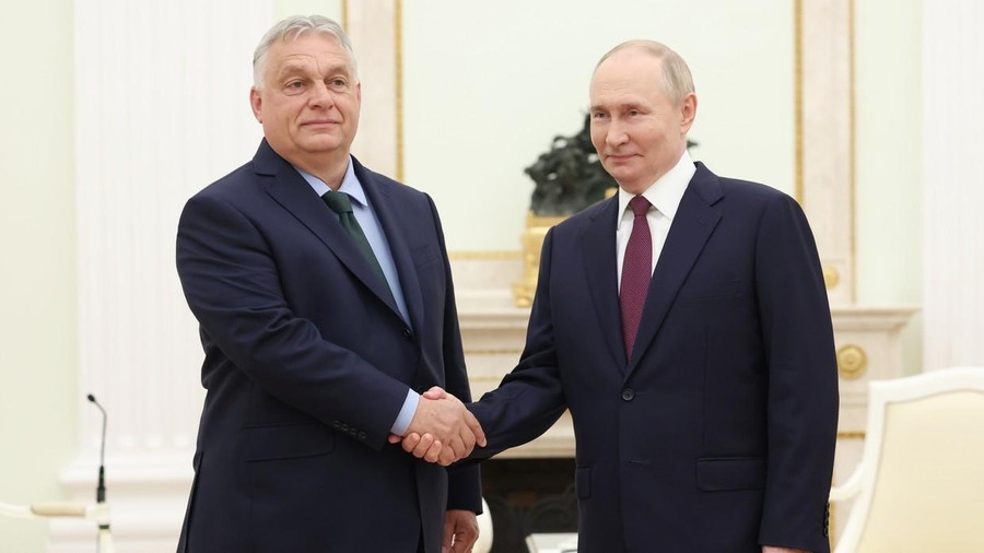 Thủ tướng Hungary Viktor Orban gặp Tổng thống Nga Vladimir Putin tại Moscow.