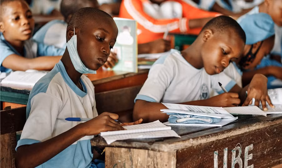 Học sinh Nigeria sẽ dễ dàng tiếp cận với nền giáo dục Anh trong tương lai.