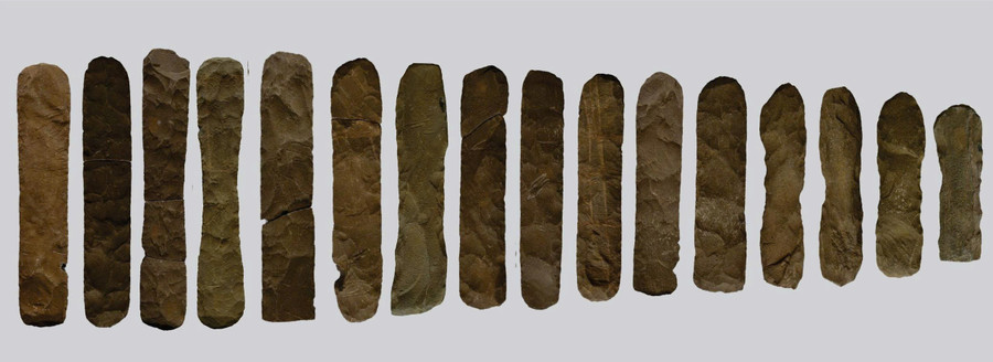 Bộ sưu tập Đàn đá Đắk Sơn, tỉnh Đắk Nông. Ảnh: TT. dan-da-dak-son-thanh-am-vang-vong-2.jpg