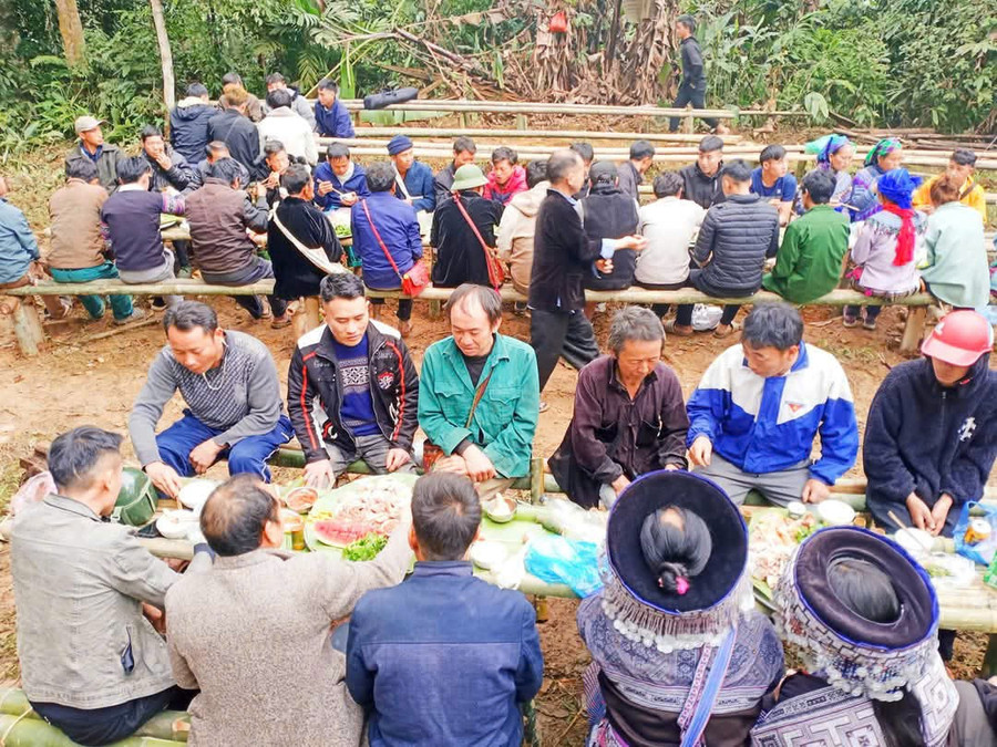 Người dân ăn Tết rừng giữa thiên nhiên hoang sơ, hùng vĩ. loi-the-giua-dai-ngan-5.jpg