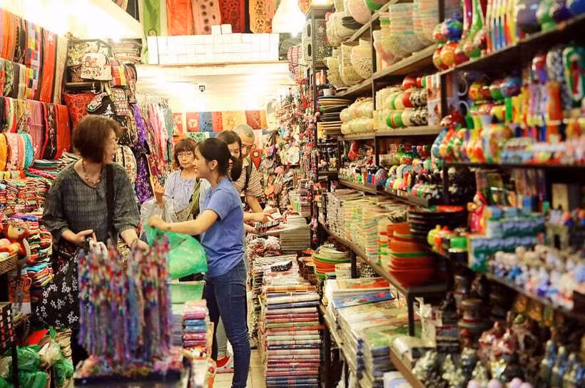 Bộ Tài chính cho biết sẽ sửa đổi tại Luật Thuế giá trị gia tăng, nâng mức doanh thu không phải nộp thuế giá trị gia tăng để đảm bảo tương đồng.