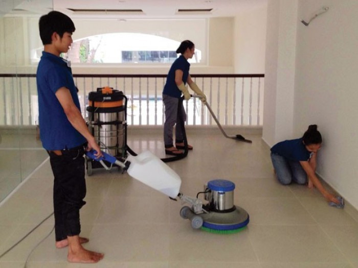 Dịch vụ vệ sinh nhà cửa nóng những ngày cận Tết.