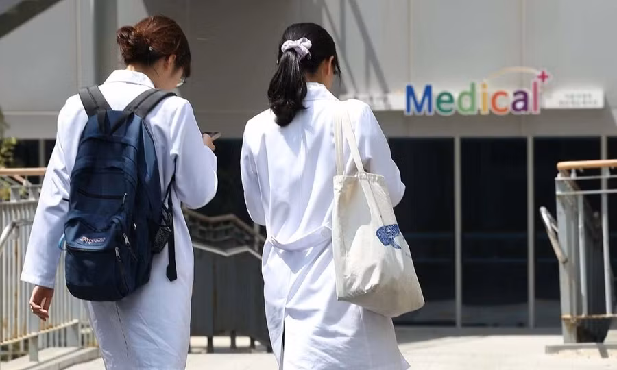 Hàng nghìn sinh viên Hàn Quốc bị lưu ban.