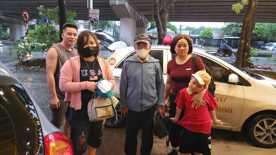 hanh-trinh-yeu-thuong-tren-nhung-chuyen-xe-0-dong-3.jpg
