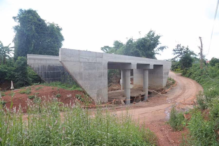 Chỉ còn 2 tháng nữa đến thời hạn hoàn thành công trình, nhưng còn một số hạng mục chưa triển khai.