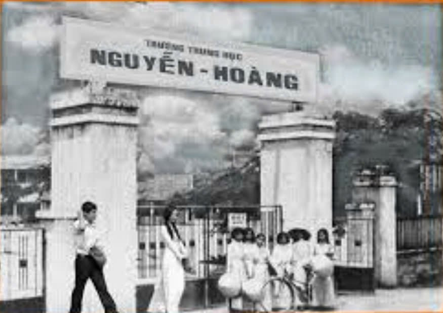 Trường Nguyễn Hoàng xưa, hiện khuôn viên là Trường THPT Thị xã Quảng Trị. Ảnh tư liệu