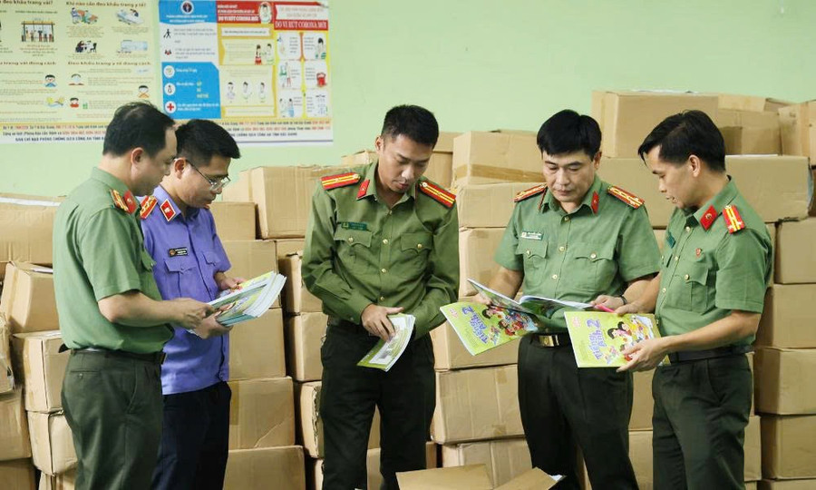 can-trong-de-khong-mua-phai-sach-giao-khoa-gia-1.jpg