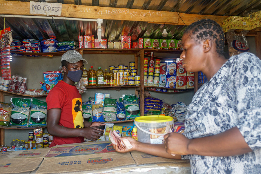 Lạm phát tại Zimbabwe ngày càng tăng cao.