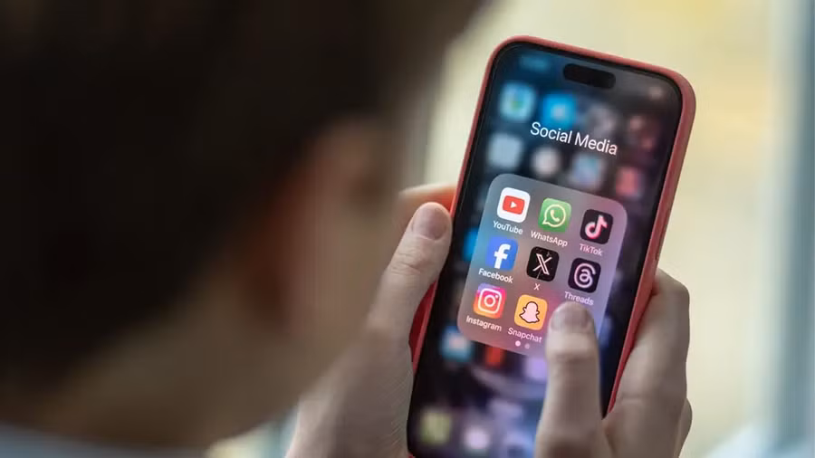 Đại sứ quán Mỹ yêu cầu các hồ sơ mạng xã hội cần được cài đặt ở chế độ công khai.