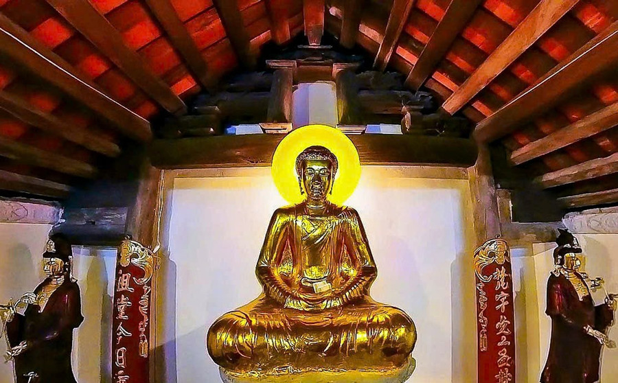 Đại hùng bảo điện - nơi lưu giữ pho tượng Phật nghìn năm. bau-vat-nghin-nam-duoi-chan-nui-chuong-son-6.jpg
