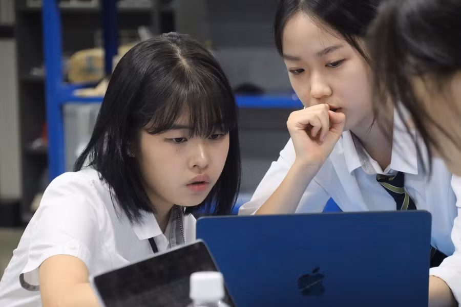 Phụ huynh Hàn Quốc đầu tư số tiền “khổng lồ” cho giáo dục tư nhân.