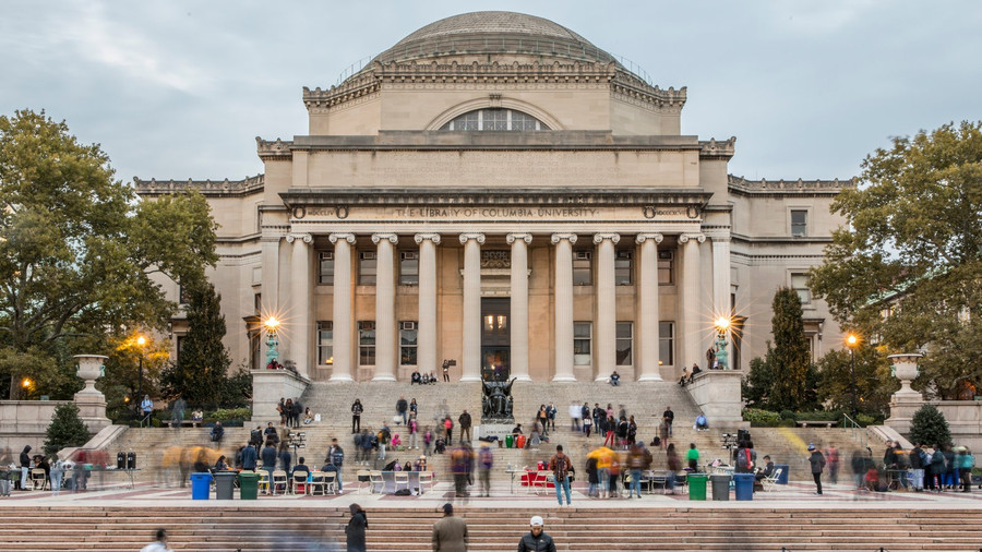 Đại học Columbia, Mỹ đình trệ hoạt động vì bị cắt tài trợ.