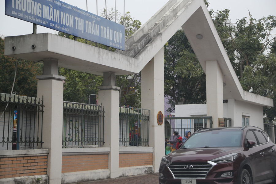 Trụ sở Trường Mầm non thị trấn Trâu Quỳ nơi xảy ra sự việc.