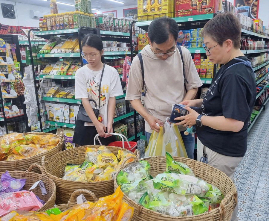 Các mức doanh thu tính thuế cần tăng lên để phù hợp thực tiễn. Ảnh minh họa: INT nguong-chiu-thue-cua-ho-kinh-doanh.jpg