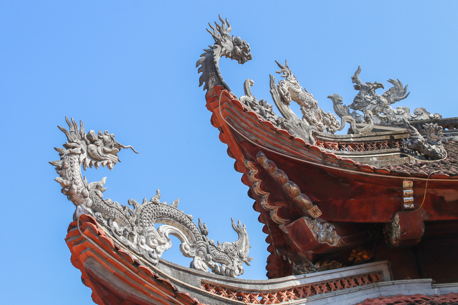 Họa tiết rồng, phượng trên mái đền. duc-thanh-hoang-muong-tu-tin-nguon-den-nhan-vat-lich-su-9.jpg